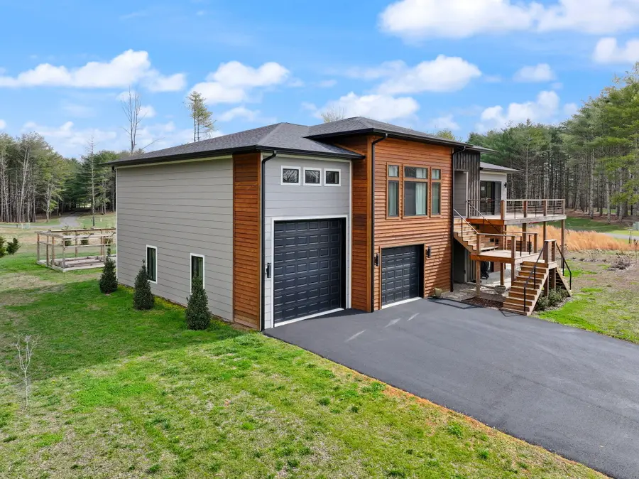 133 Lakeshore Drive, Russell Springs, KY 42642 - #2