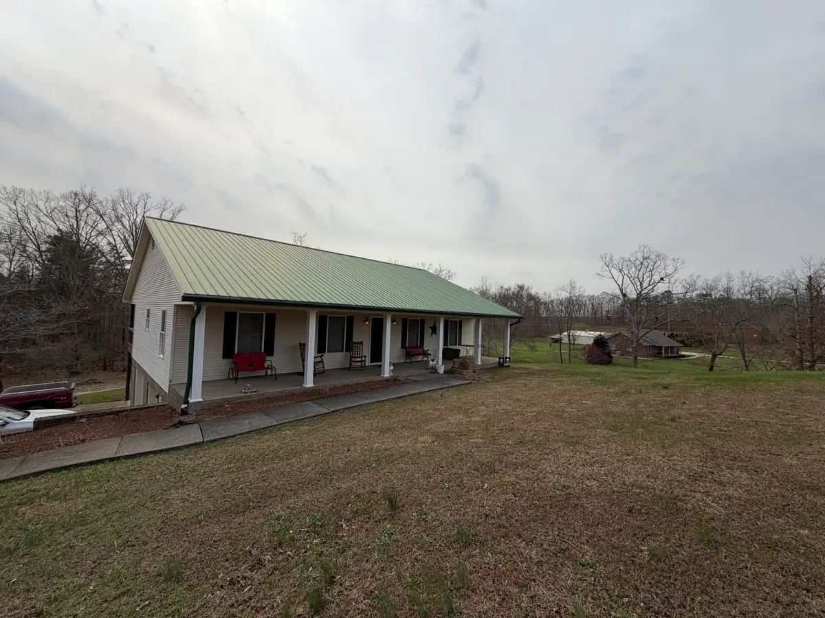 130 Forest Lake Drive, Jeffersonville, KY 40337 - #1