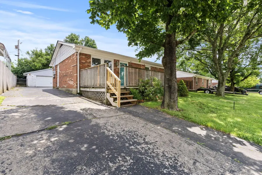 614 S Central Avenue, Nicholasville, KY 40356 - #2