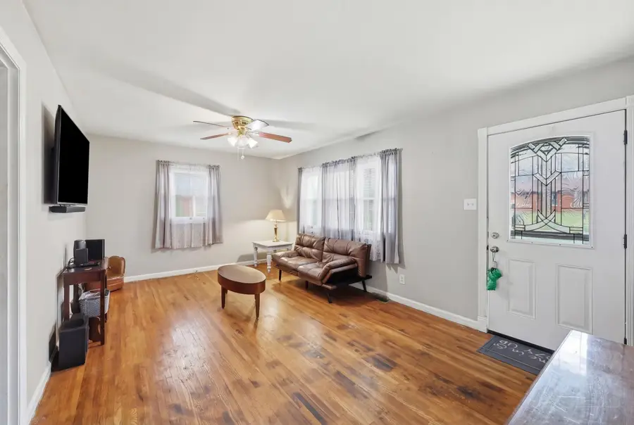 604 Parkside Drive, Lexington, KY 40505 - #3