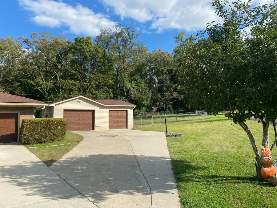 4042 Longford Court, Lexington, KY 40516 - #3