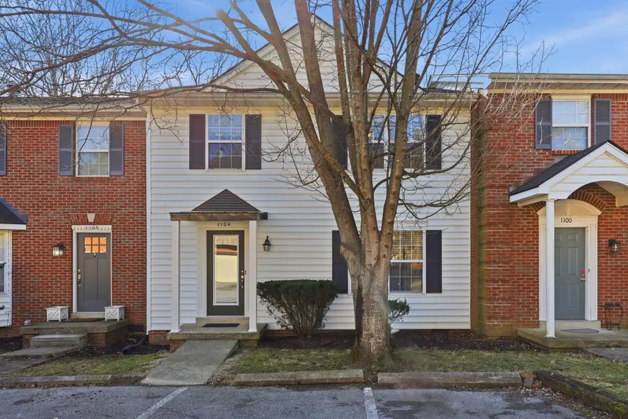 1104 Ashford Lane, Lexington, KY 40515 - #2