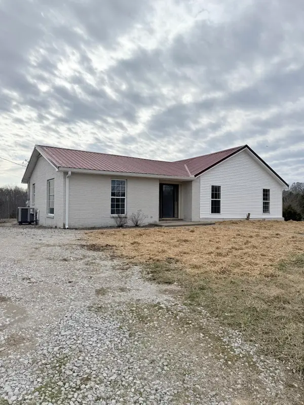 8585 State Hwy 1032, Berry, KY 41003