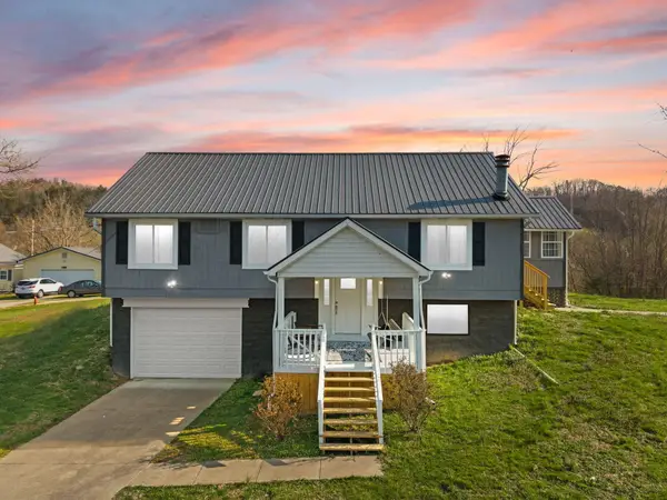 29 S Dawkins Avenue, West Van Lear, KY 41268