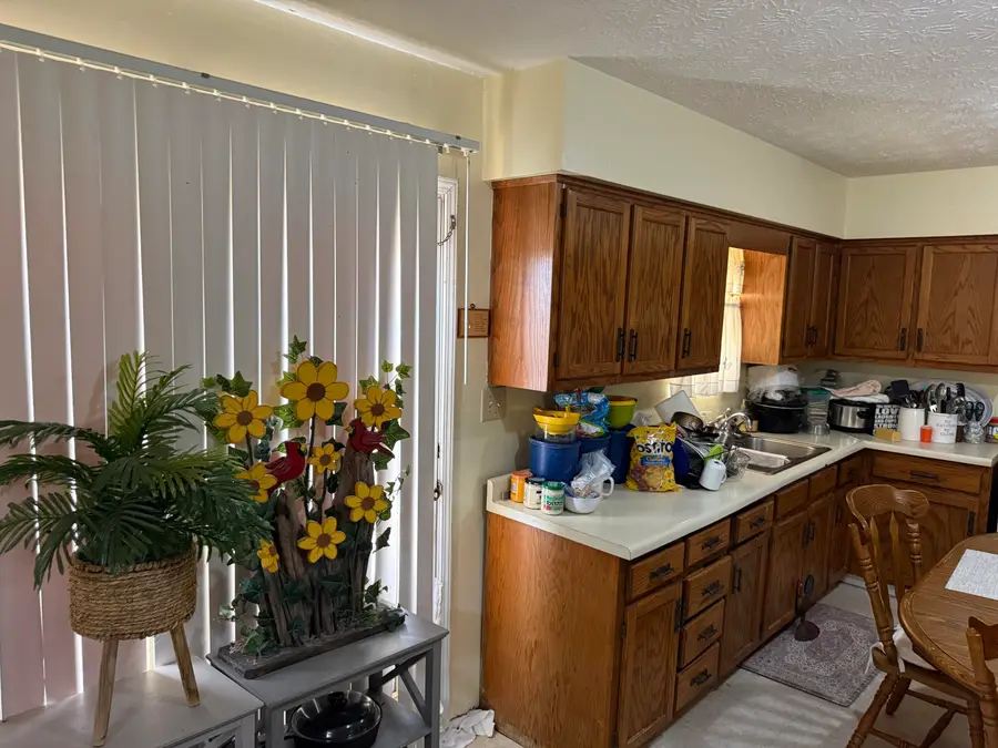 3191 Pine Top Road, London, KY 40741 - #2