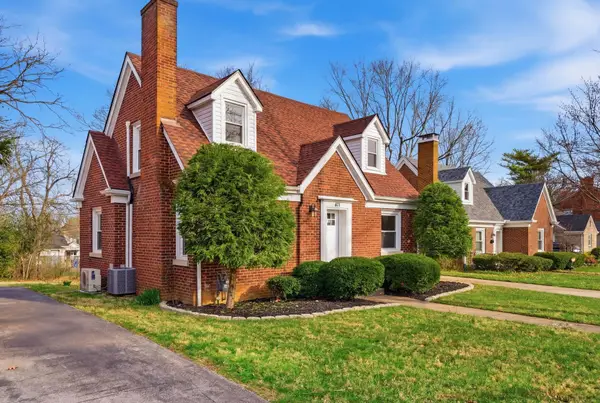 411 Henry Clay Boulevard, Lexington, KY 40502