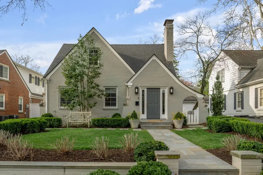 224 Chenault Road, Lexington, KY 40502 - #2