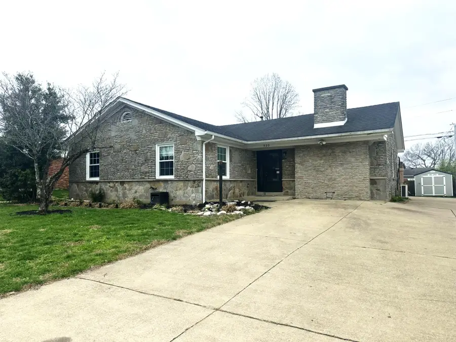 520 Pinoak Drive, Nicholasville, KY 40356 - #2