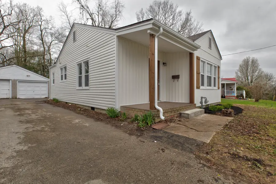 20 Maysville Avenue, Mount Sterling, KY 40353 - #3