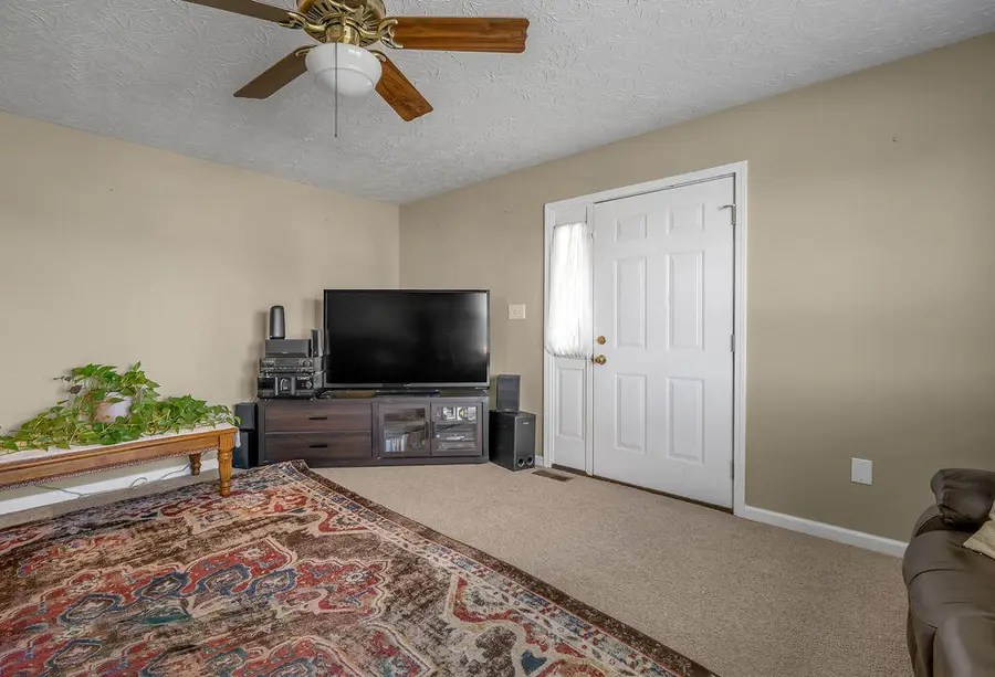 128 Bay Hill Drive, Winchester, KY 40391 - #3