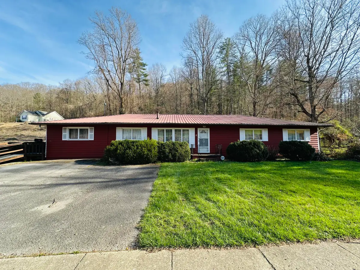 212 Town Branch Road, Manchester, KY 40962 - #1