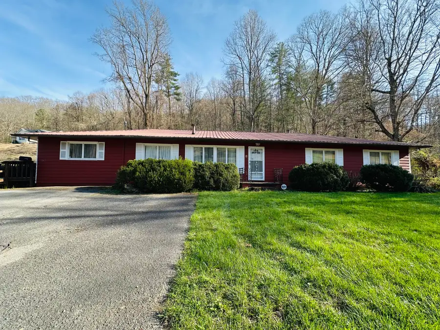 212 Town Branch Road, Manchester, KY 40962 - #3