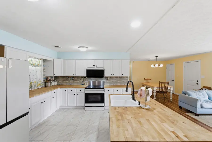 10494 Battlefield Memorial Highway, Berea, KY 40403 - #2