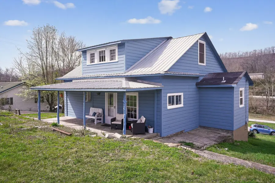 239 Railroad Avenue, Manchester, KY 40962 - #3