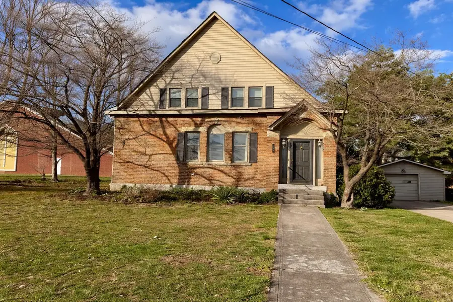 300 W Main Street, Mount Vernon, KY 40456 - #2