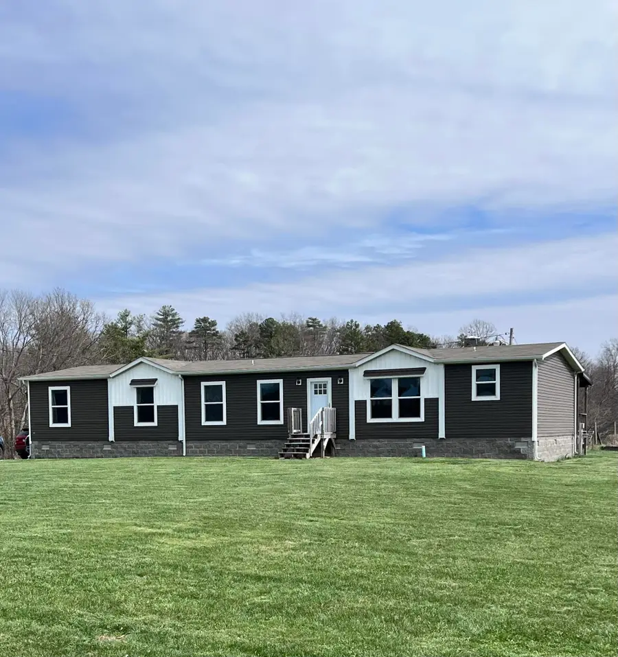 12195 Hwy 587, Beattyville, KY 41311 - #2