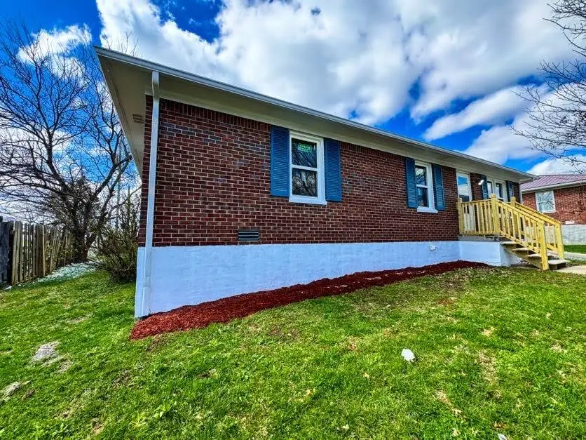 127 Brenda Drive, Lawrenceburg, KY 40342 - #3