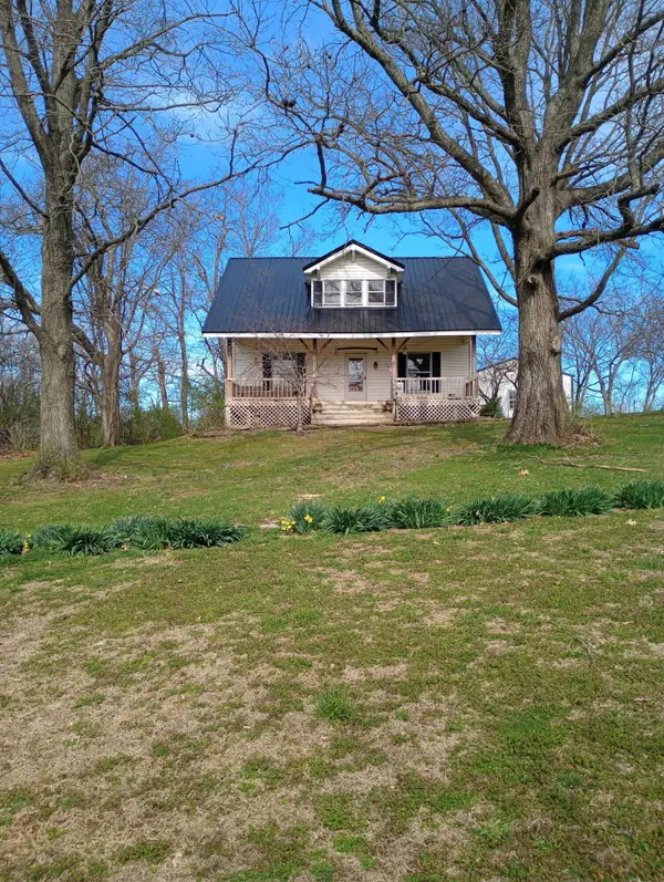 355 Mudlick Road, Cynthiana, KY 41031