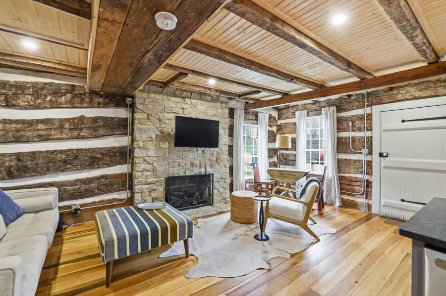 202 E Walnut Street, Danville, KY 40422 - #3