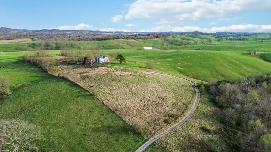 7995 W Kentucky Highway 78, Stanford, KY 40484 - #2