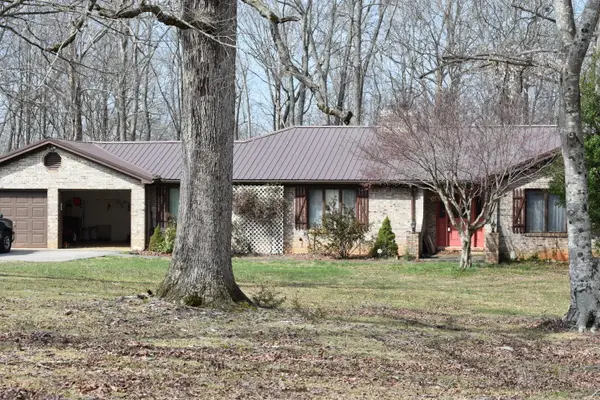 815 Jr Phipps Road, Monticello, KY 42633