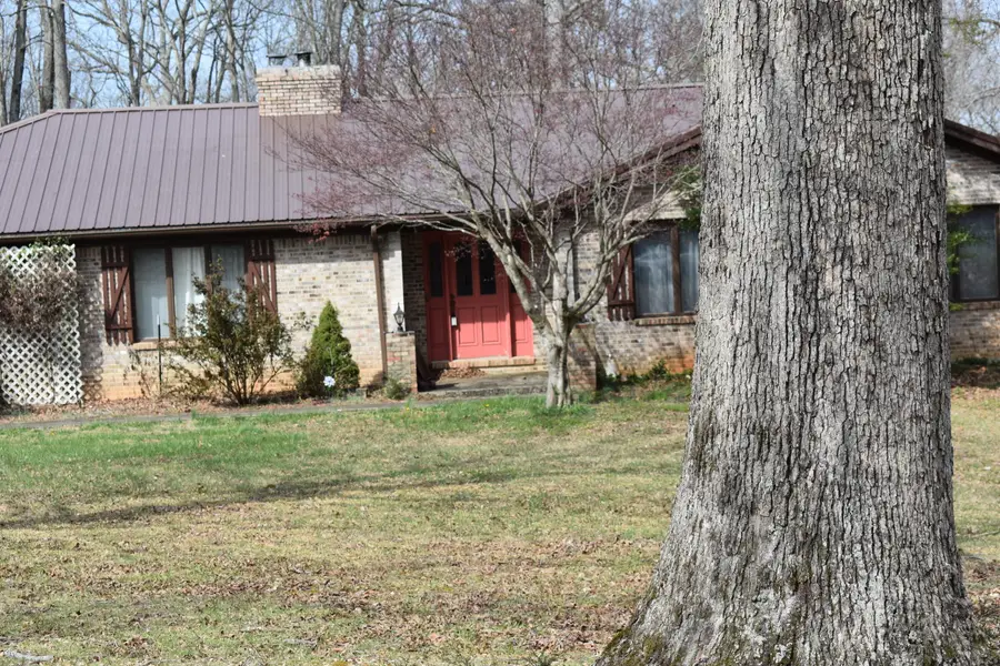 815 Jr Phipps Road, Monticello, KY 42633 - #2