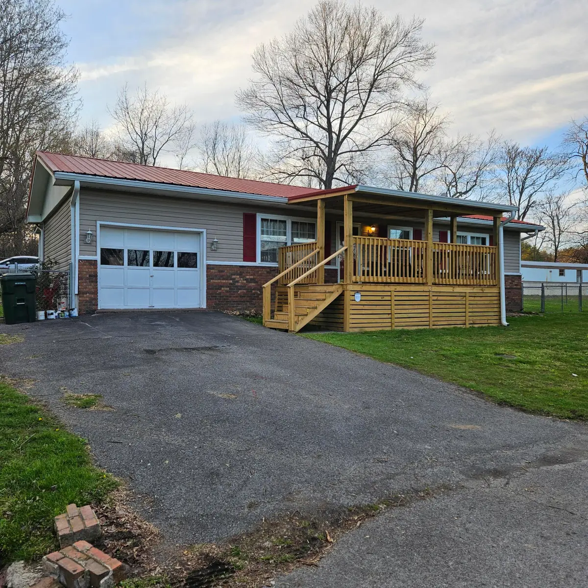 135 Lewis Street, Corbin, KY 40701 - #1