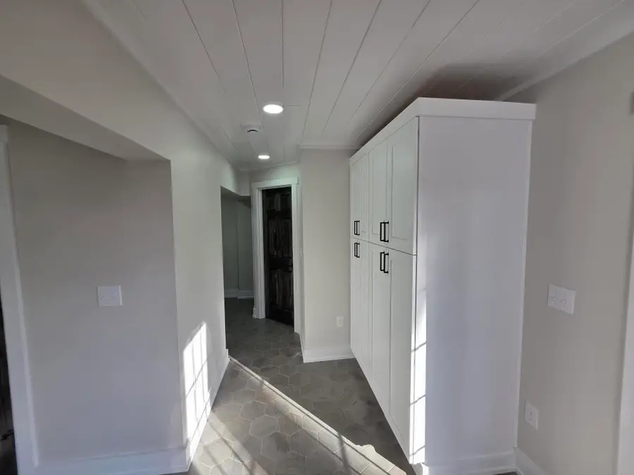 851 Ivy Avenue, Frankfort, KY 40601 - #3