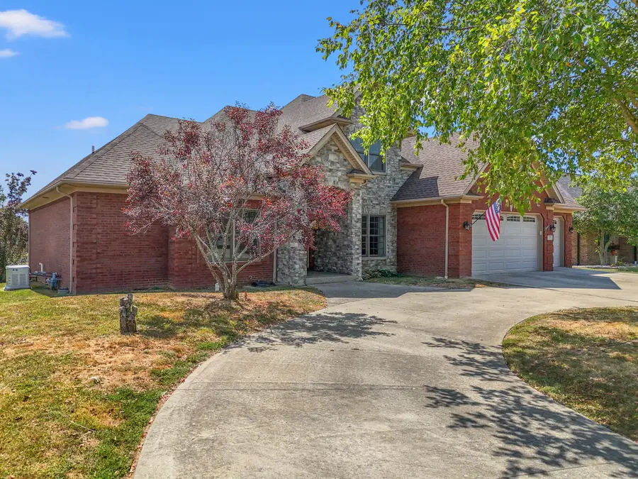 1084 Scenic Garden, Lawrenceburg, KY 40342 - #2