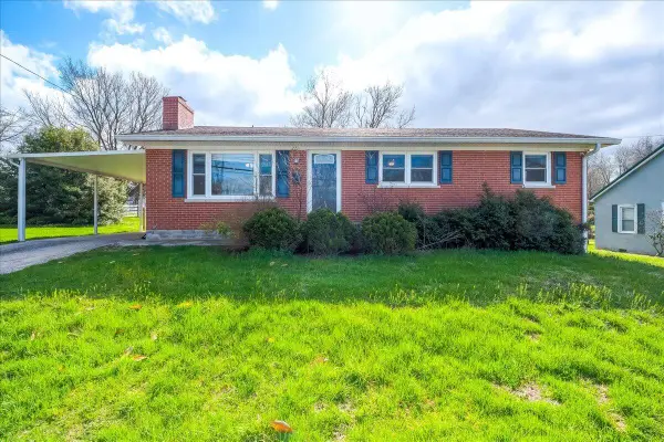 221 Lyons Drive, Frankfort, KY 40601