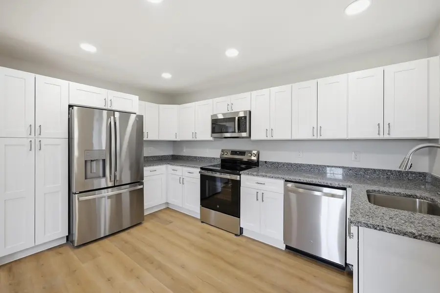 107 W Brown Street, Nicholasville, KY 40356 - #3