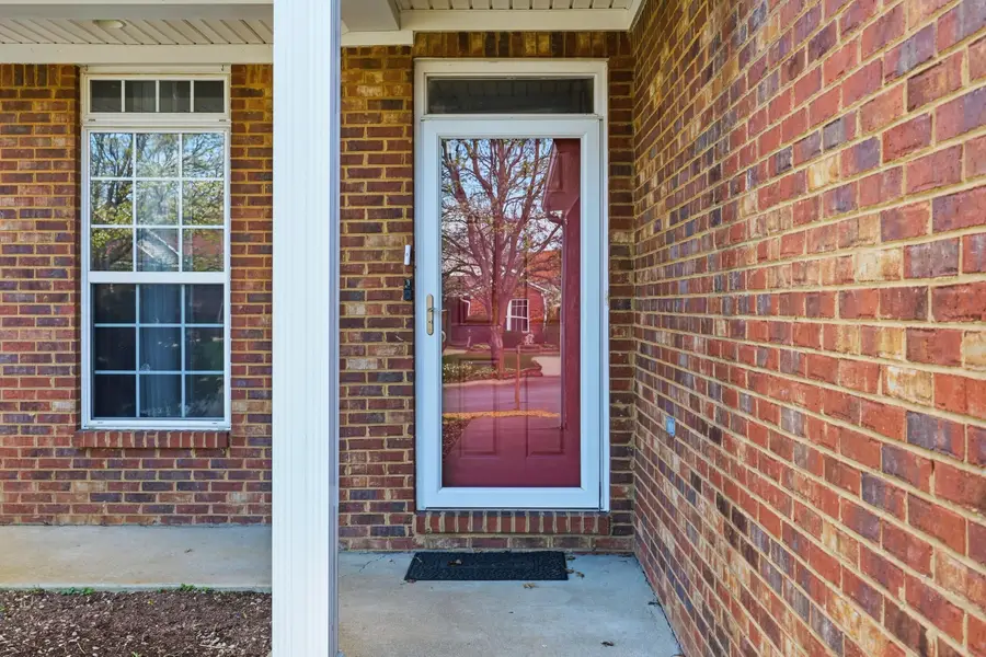 240 Darenia Lane, Lexington, KY 40511 - #3