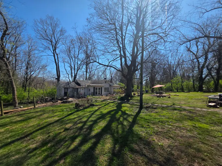 543 Adams Street, Danville, KY 40422 - #3