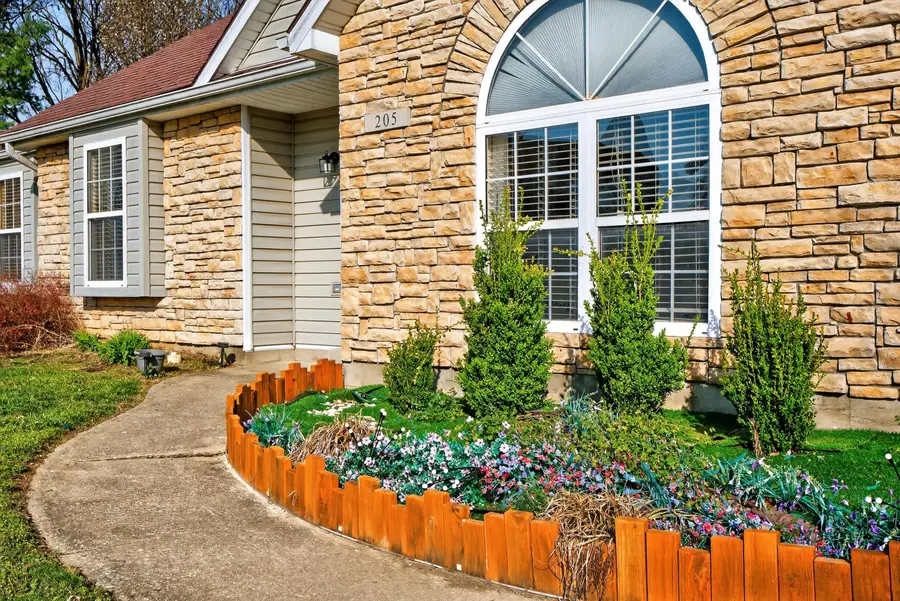 205 Horseshoe Court, Frankfort, KY 40601 - #2