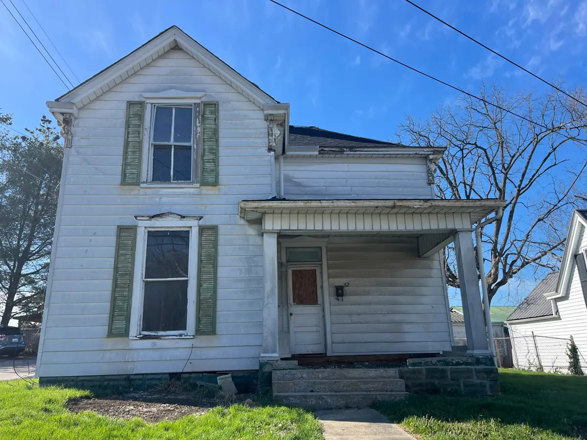 32 Hays Street, Winchester, KY 40391 - #1