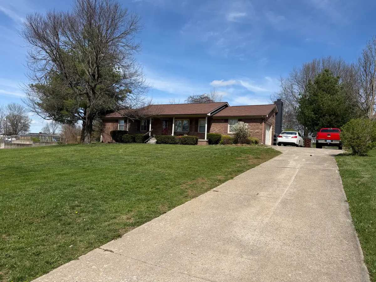 1033 Crestwood Heights, Paris, KY 40361 - #1