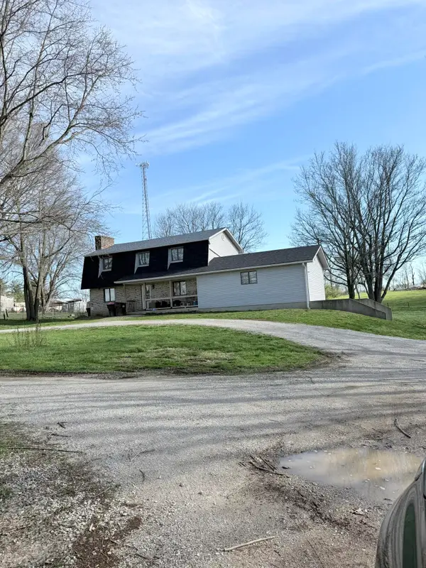 582 Hutchison Road, Paris, KY 40361