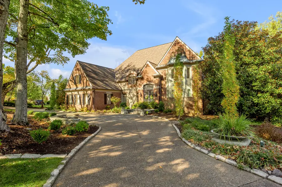 1884 Honey Spring Place, Lexington, KY 40502 - #2