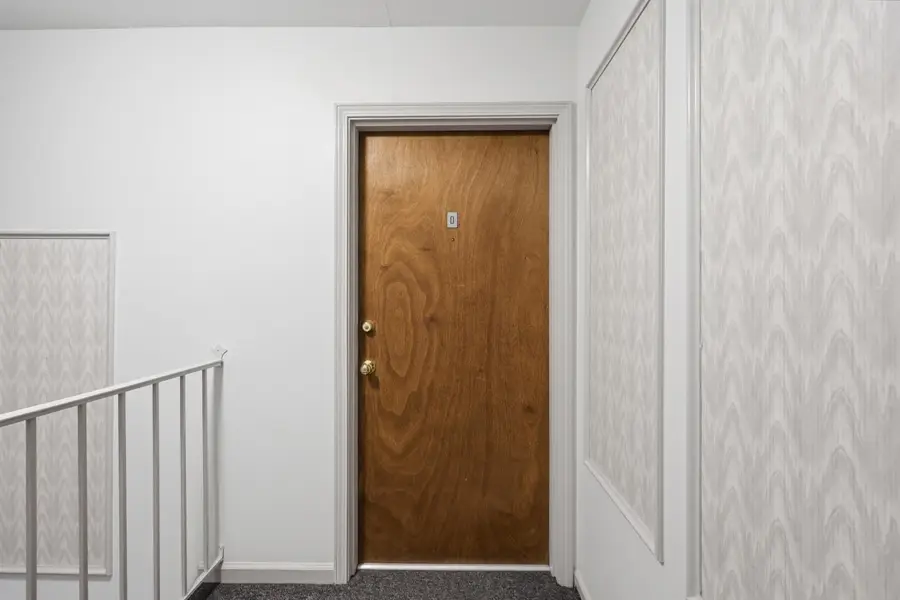 1076 Armstrong Mill Road #D, Lexington, KY 40517 - #3