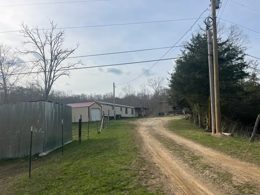 617 Walk Log Branch Road, Beattyville, KY 41311 - #2