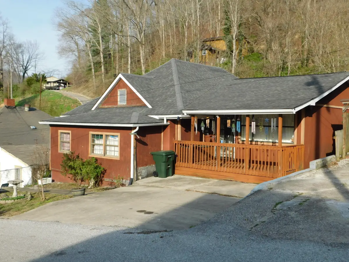503 Mountain View Avenue, Harlan, KY 40831 - #1