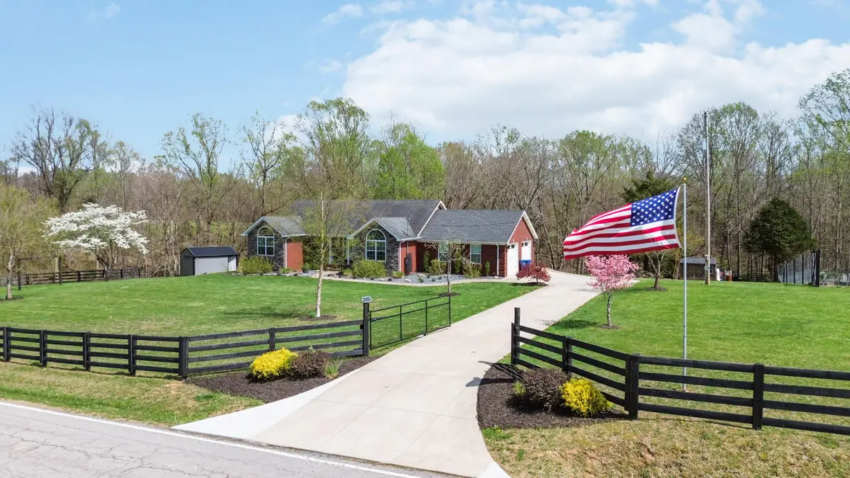 1600 Wooleyville Road, Campbellsville, KY 42718 - #1