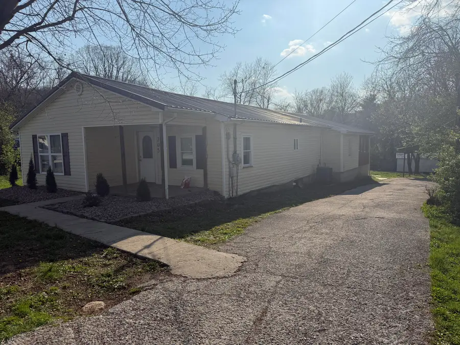 205 Reed Hill, Berea, KY 40403 - #2