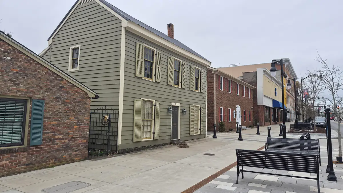 204 W Main Street, Danville, KY 40422 - #1