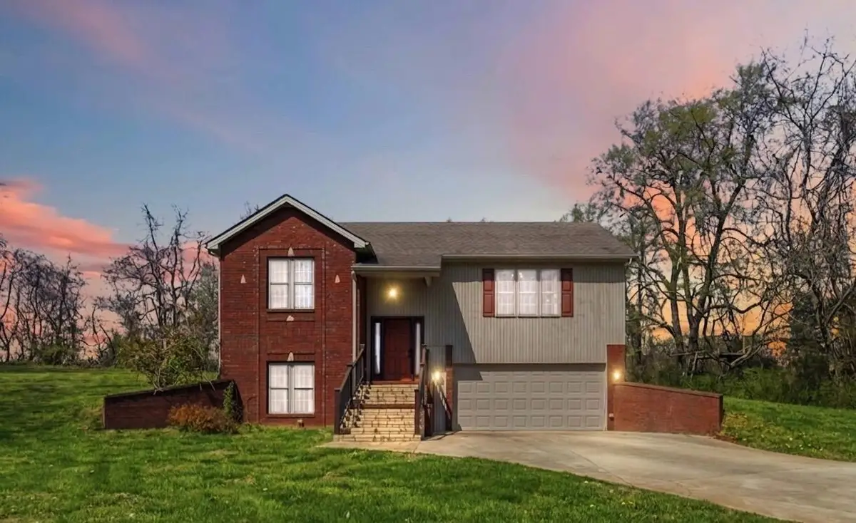 290 Twin Rivers Circle, Bronston, KY 42518 - #1