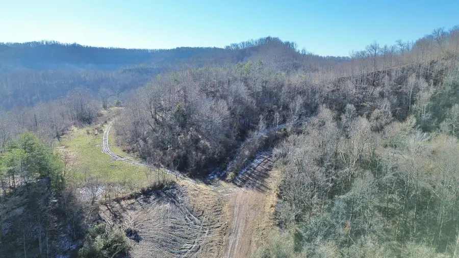 3800A Butcher Hollow Rd, Van Lear, KY 41265 - #3