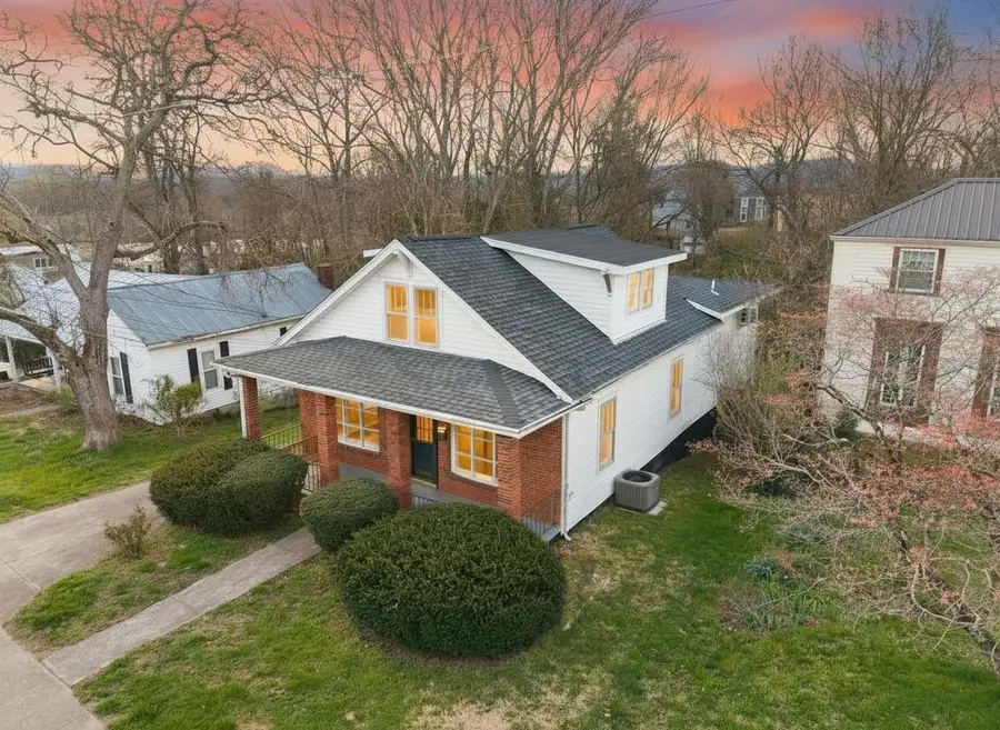 414 Center Street, Berea, KY 40403 - #3