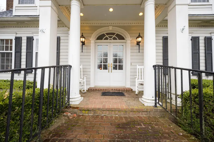 710 Jackstown Road, Paris, KY 40361 - #3