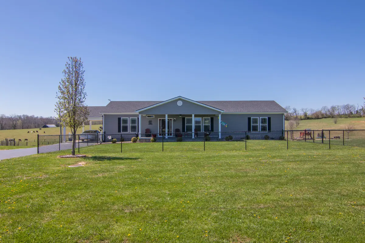 386 Oakland Lane, Harrodsburg, KY 40330 - #1
