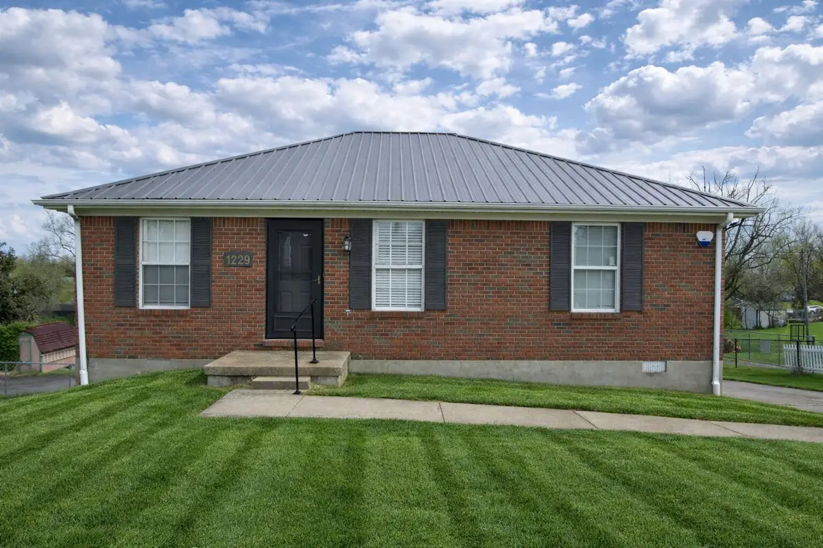 1229 E Irvine Street, Richmond, KY 40475 - #1